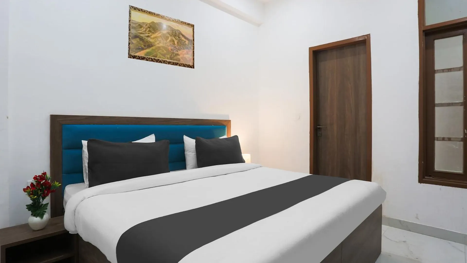 Hotel O K2 Guest House Gurgaon