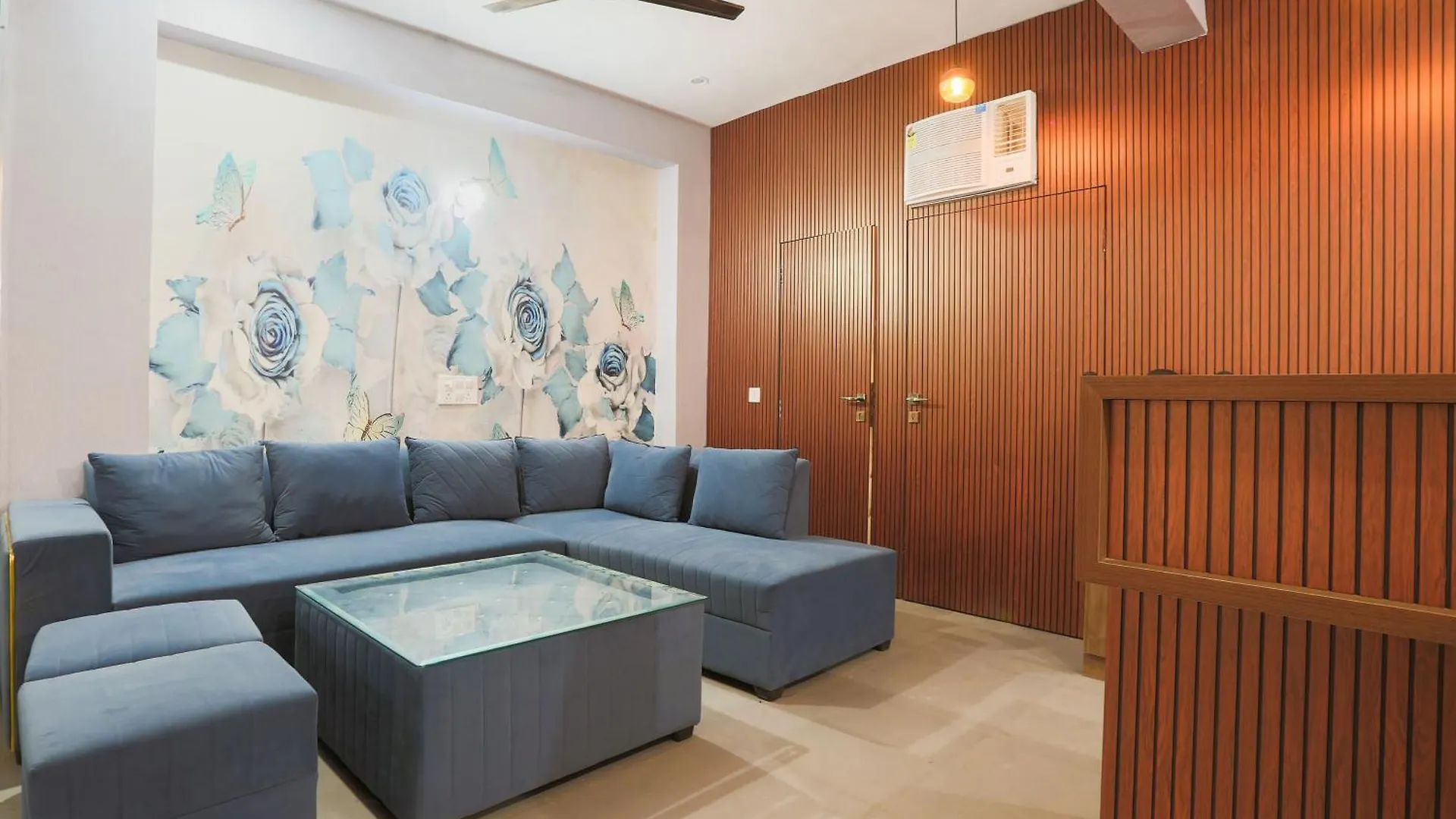 Hotel O K2 Guest House Gurgaon 3*,