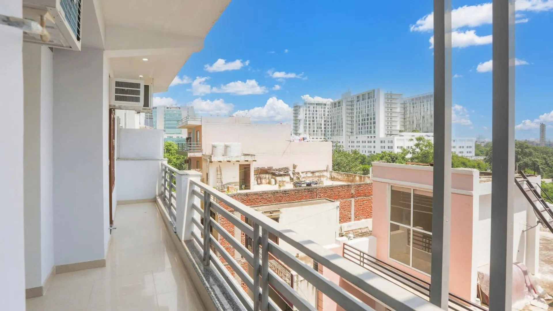 Hotel O K2 Guest House Gurgaon 3*,  India